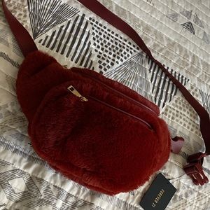 Forever 21 Brand new Burgundy waist bag